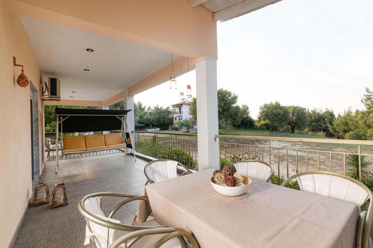 F & B Summer Collection - Paliouri Luaran gambar